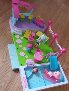 Shopkins Happy Places Pool